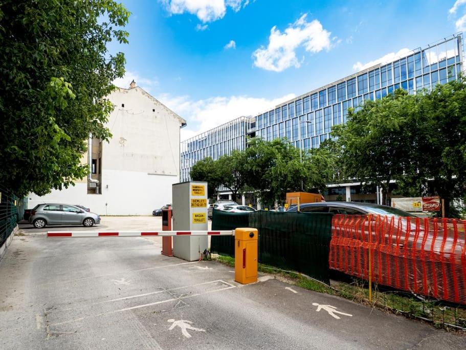 Vidra-Lak With Private Parking Appartement Boedapest Buitenkant foto